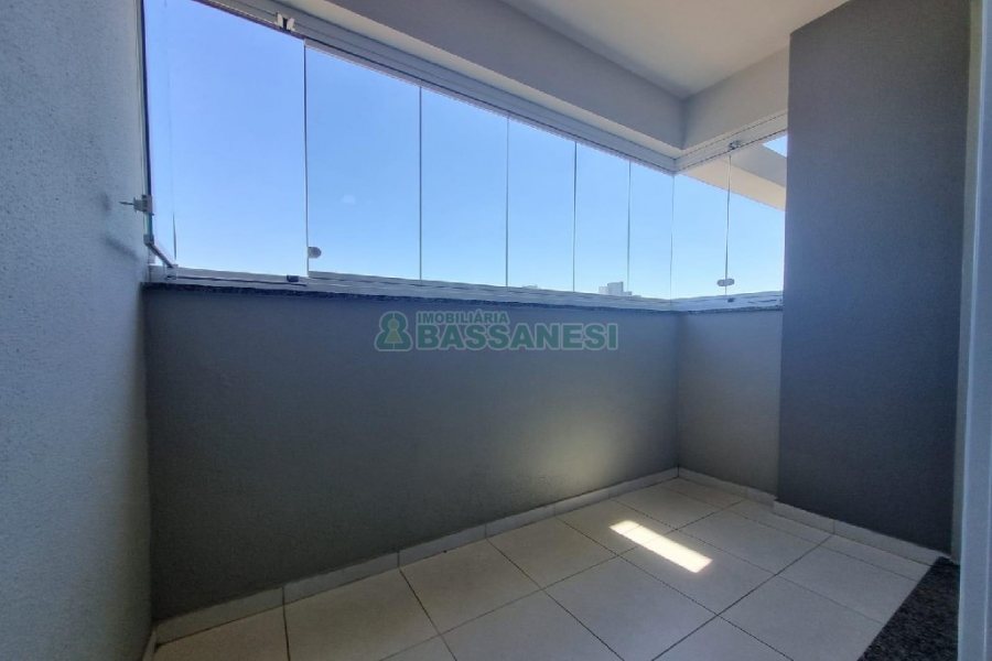 Apartamento com 920m², 2 dormitórios, 4 vagas, no bairro Panazzolo em Caxias do Sul para Alugar