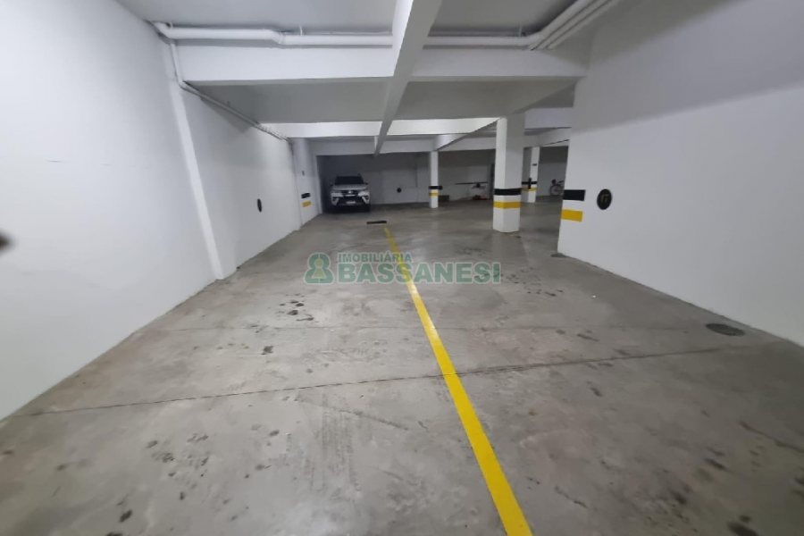 Apartamento com 920m², 2 dormitórios, 4 vagas, no bairro Panazzolo em Caxias do Sul para Alugar