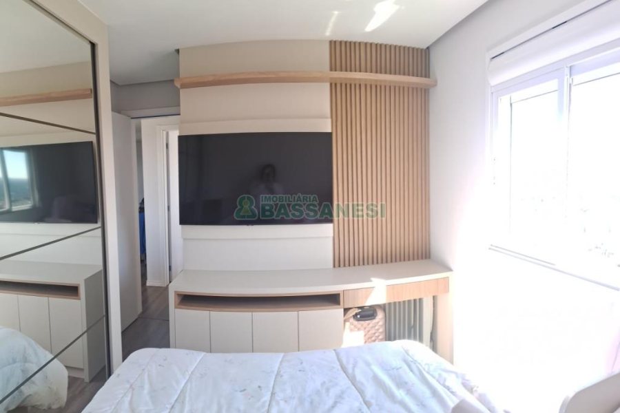 Apartamento com 49m², 2 dormitórios, 2 vagas, no bairro Nossa Senhora do Rosário em Caxias do Sul para Comprar