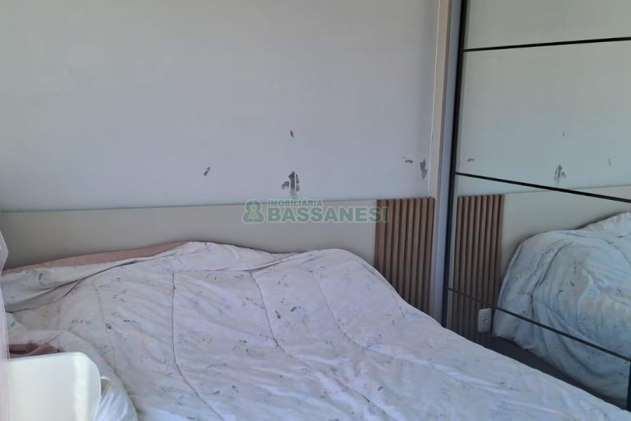 Apartamento com 49m², 2 dormitórios, 2 vagas, no bairro Nossa Senhora do Rosário em Caxias do Sul para Comprar