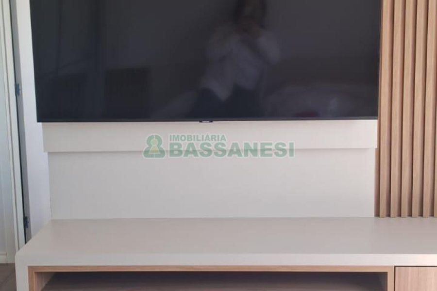 Apartamento com 49m², 2 dormitórios, 2 vagas, no bairro Nossa Senhora do Rosário em Caxias do Sul para Comprar