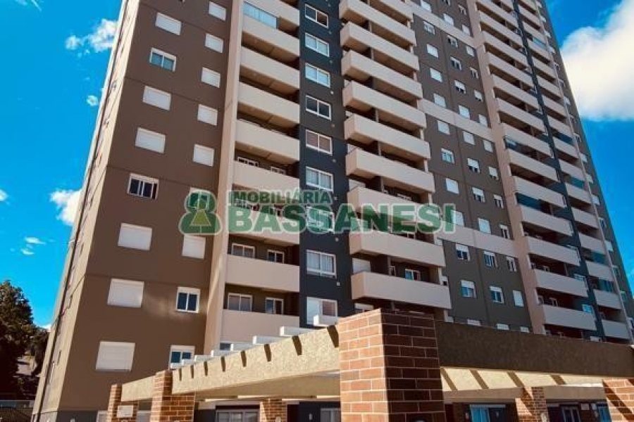 Apto Mobiliado com 55m², 1 dormitório, 1 vaga, no bairro Centro em Caxias do Sul para Alugar