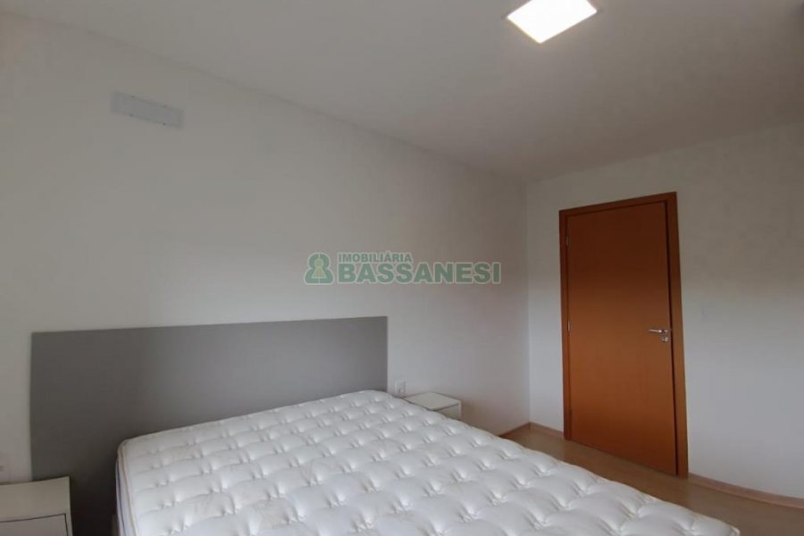 Apto Mobiliado com 55m², 1 dormitório, 1 vaga, no bairro Centro em Caxias do Sul para Alugar