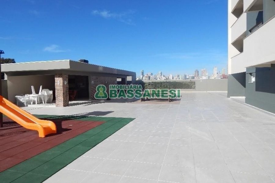 Apto Mobiliado com 55m², 1 dormitório, 1 vaga, no bairro Centro em Caxias do Sul para Alugar