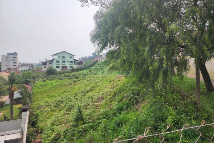 Terreno com 405m², no bairro Colina Sorriso em Caxias do Sul para Comprar