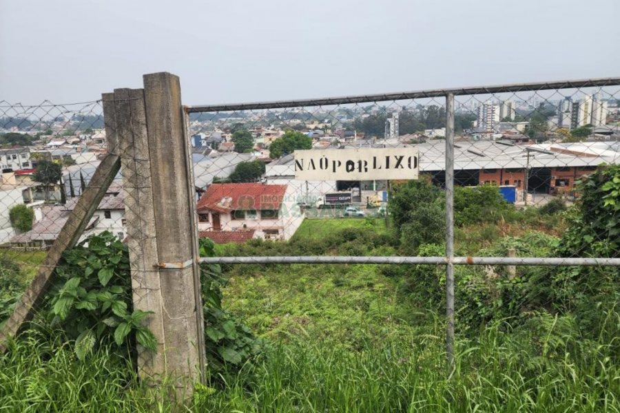 Terreno com 405m², no bairro Colina Sorriso em Caxias do Sul para Comprar
