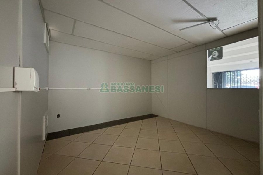 Loja com 101m², no bairro São Pelegrino em Caxias do Sul para Alugar