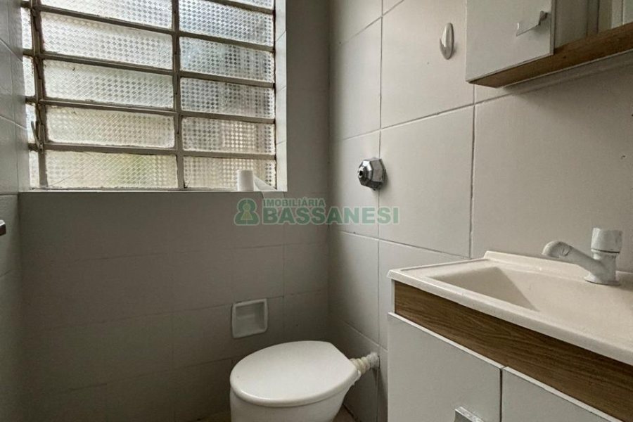 Loja com 101m², no bairro São Pelegrino em Caxias do Sul para Alugar