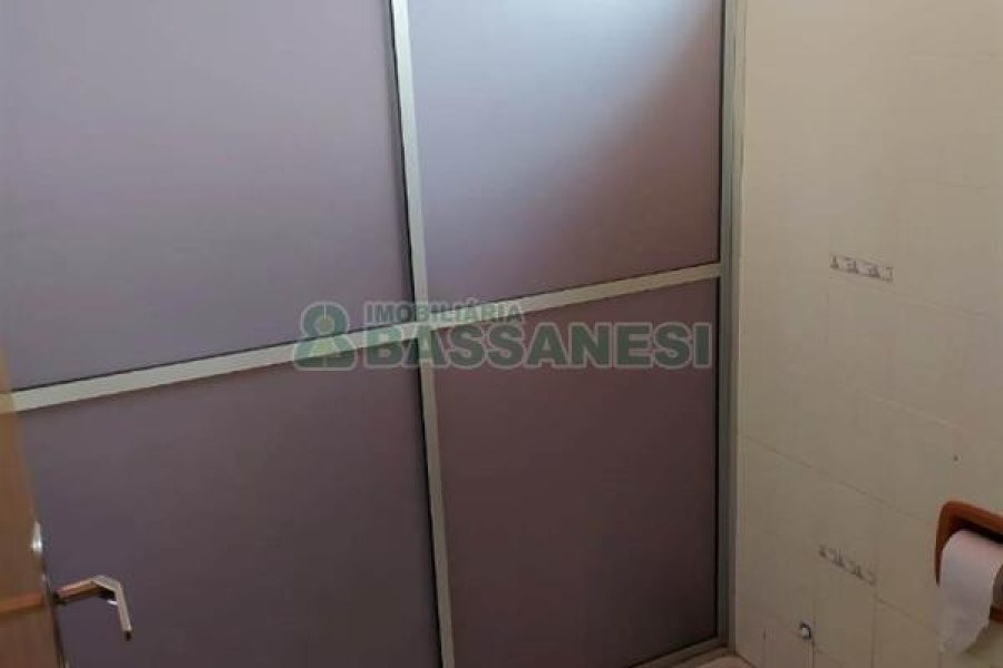 Casa com 100m², 3 dormitórios, 1 vaga, no bairro Bela Vista em Caxias do Sul para Comprar