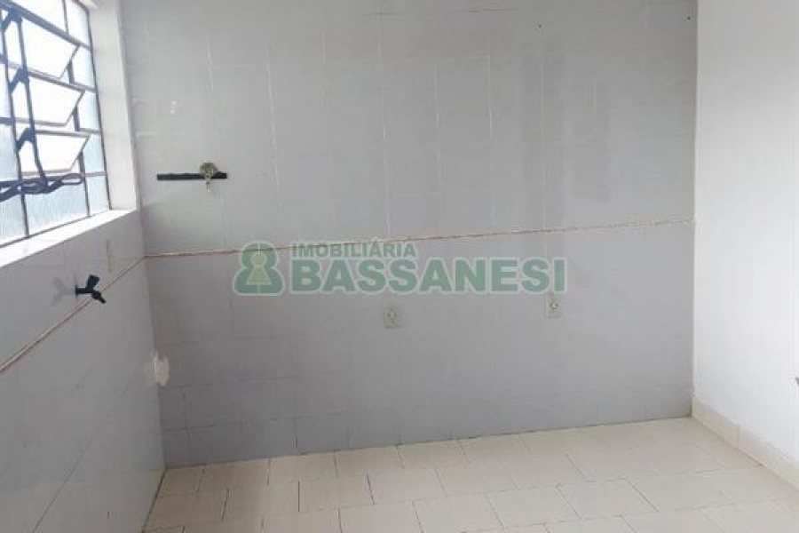 Casa com 100m², 3 dormitórios, 1 vaga, no bairro Bela Vista em Caxias do Sul para Comprar