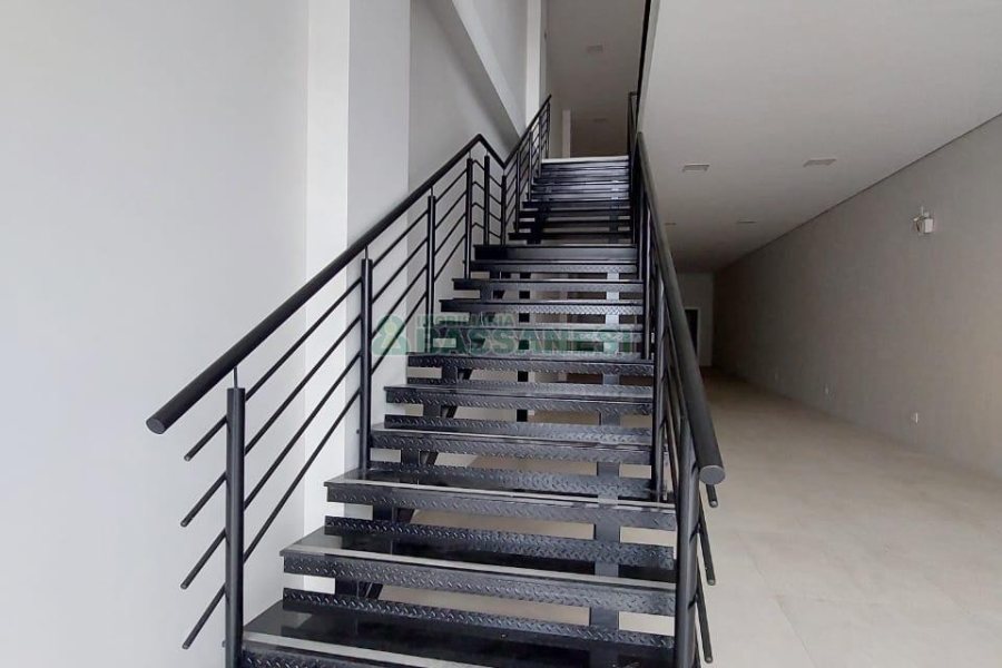 Loja com 250m², no bairro Sanvitto em Caxias do Sul para Alugar