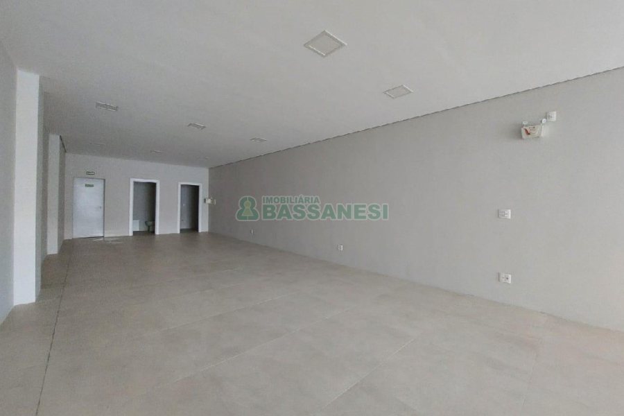 Loja com 250m², no bairro Sanvitto em Caxias do Sul para Alugar