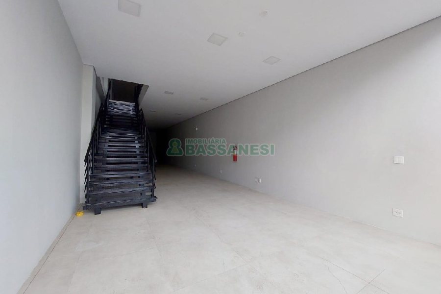 Loja com 250m², no bairro Sanvitto em Caxias do Sul para Alugar