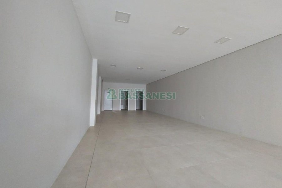 Loja com 250m², no bairro Sanvitto em Caxias do Sul para Alugar