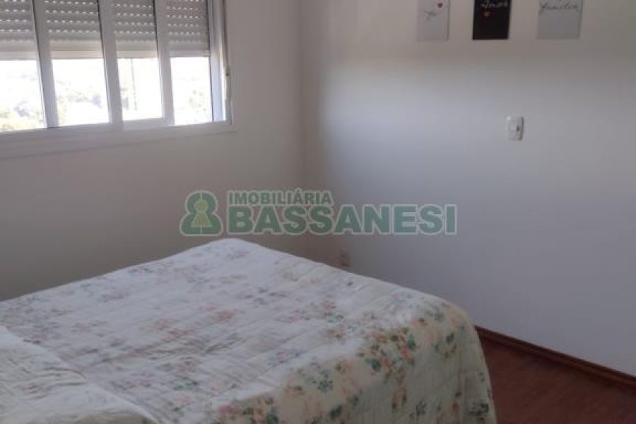 Apartamento com 64m², 2 dormitórios, 2 vagas, no bairro Santa Lúcia em Caxias do Sul para Comprar