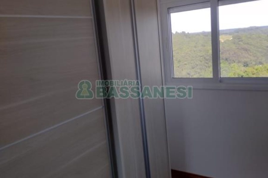 Apartamento com 64m², 2 dormitórios, 2 vagas, no bairro Santa Lúcia em Caxias do Sul para Comprar