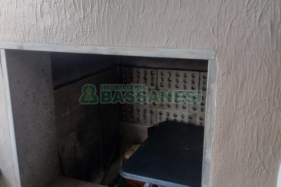 Apartamento com 64m², 2 dormitórios, 2 vagas, no bairro Santa Lúcia em Caxias do Sul para Comprar