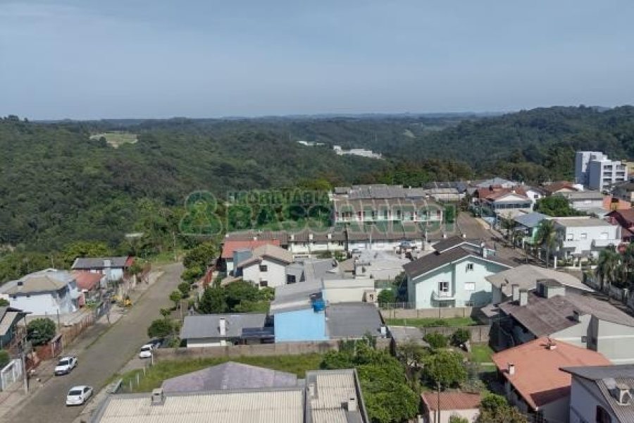 Apartamento com 64m², 2 dormitórios, 2 vagas, no bairro Santa Lúcia em Caxias do Sul para Comprar