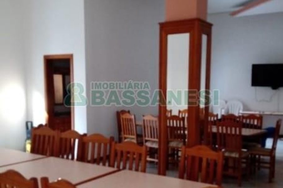 Apartamento com 183m², 3 dormitórios, 2 vagas, no bairro Centro em Caxias do Sul para Comprar