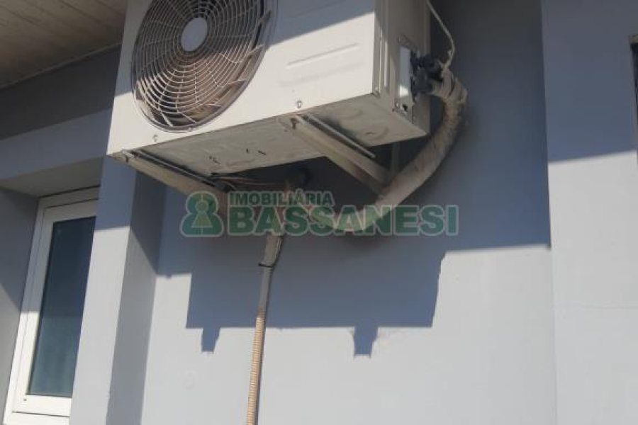 Casa com 89m², 3 dormitórios, no bairro Vinhedos em Caxias do Sul para Comprar