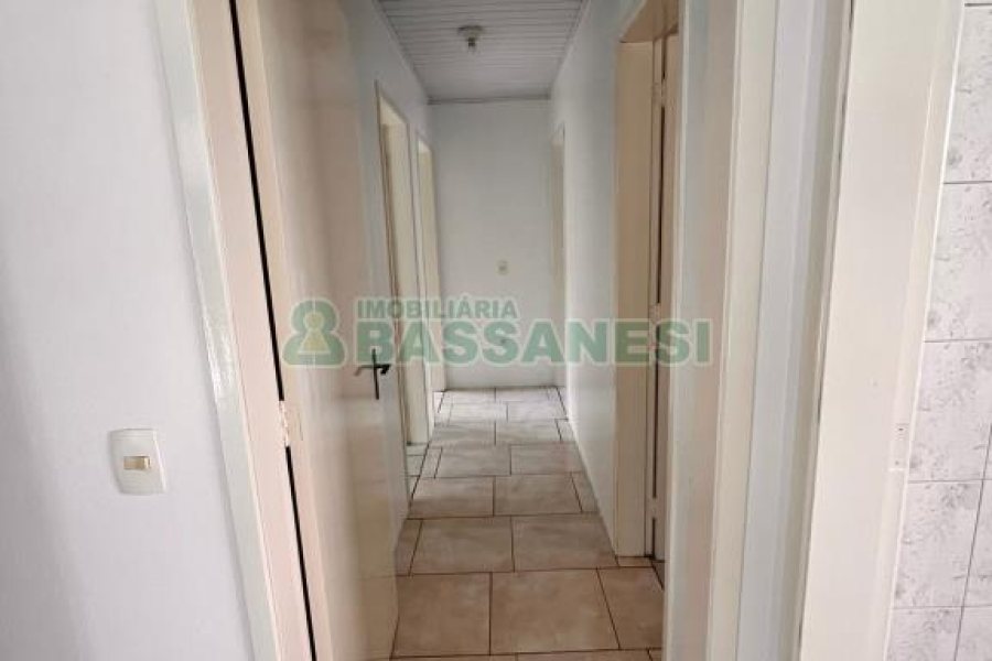 Casa com 89m², 3 dormitórios, no bairro Vinhedos em Caxias do Sul para Comprar
