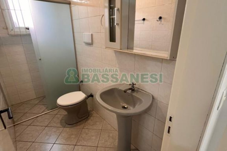 Casa com 89m², 3 dormitórios, no bairro Vinhedos em Caxias do Sul para Comprar