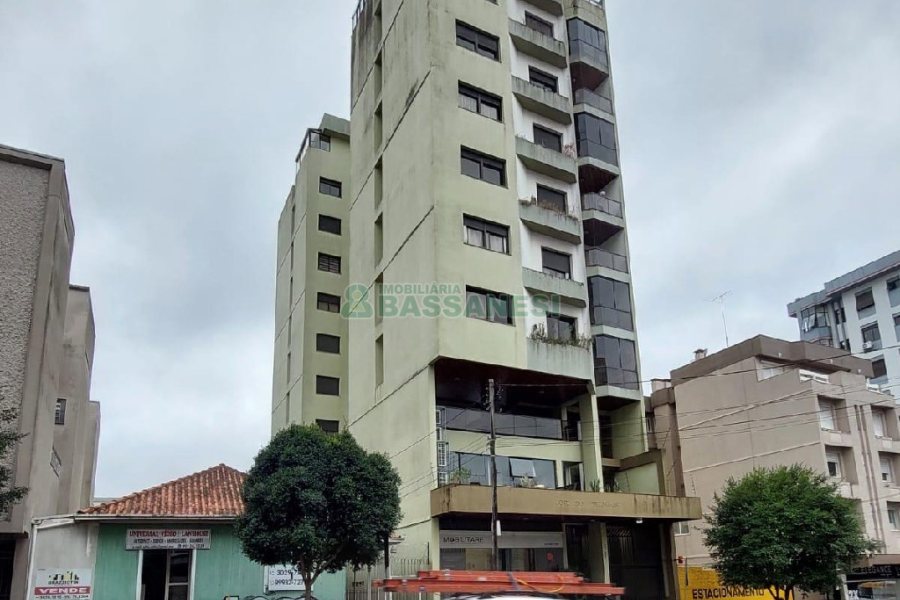 Apartamento com 152m², 3 dormitórios, 1 vaga, no bairro São Pelegrino em Caxias do Sul para Comprar