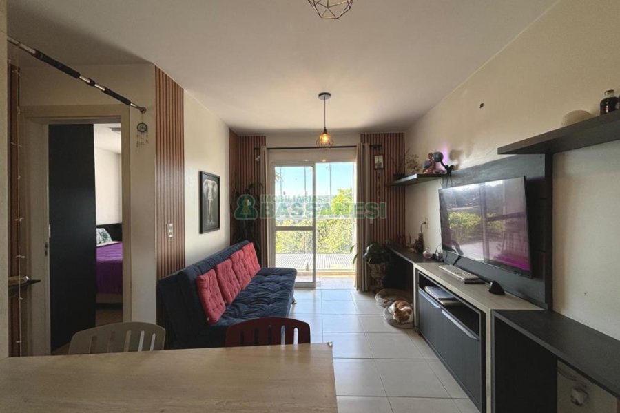 Apartamento com 60m², 2 dormitórios, 1 vaga, no bairro Santa Lúcia em Caxias do Sul para Alugar