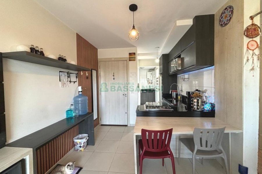 Apartamento com 60m², 2 dormitórios, 1 vaga, no bairro Santa Lúcia em Caxias do Sul para Alugar