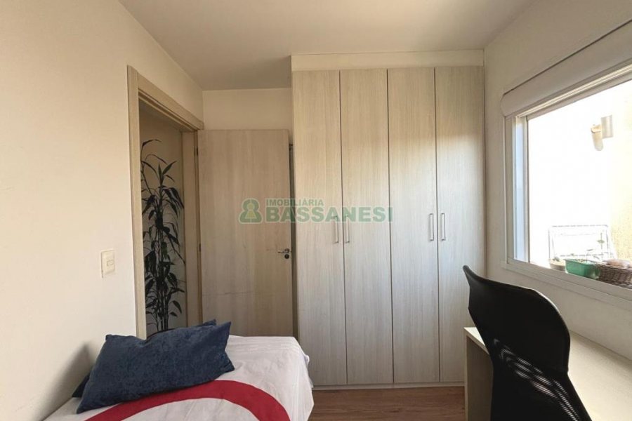 Apartamento com 60m², 2 dormitórios, 1 vaga, no bairro Santa Lúcia em Caxias do Sul para Alugar