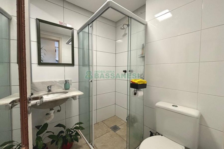 Apartamento com 60m², 2 dormitórios, 1 vaga, no bairro Santa Lúcia em Caxias do Sul para Alugar