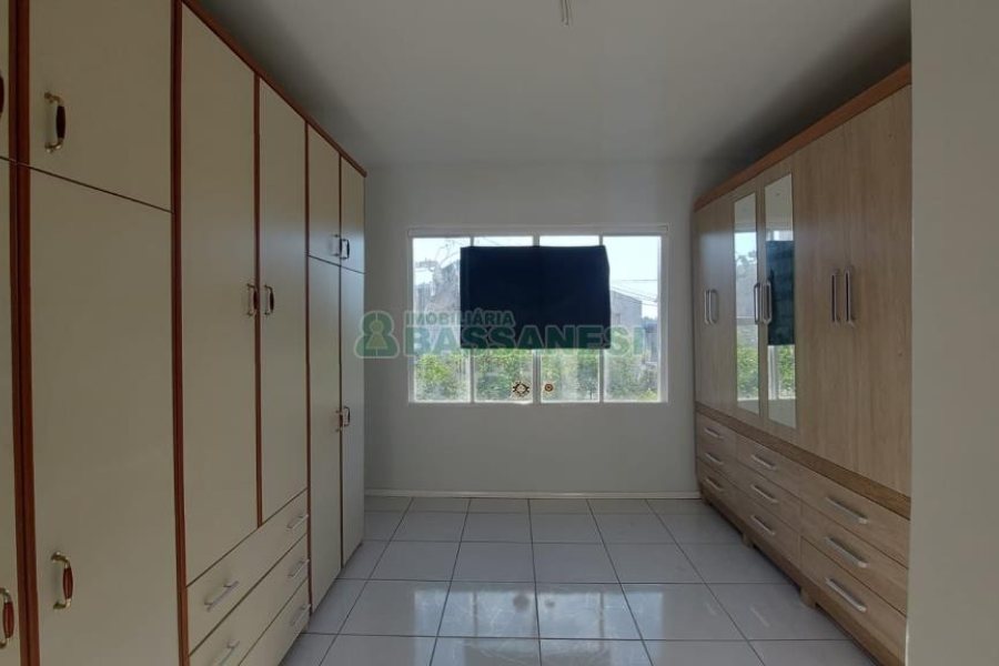 Apartamento com 89m², 3 dormitórios, 1 vaga, no bairro Pio X em Caxias do Sul para Comprar