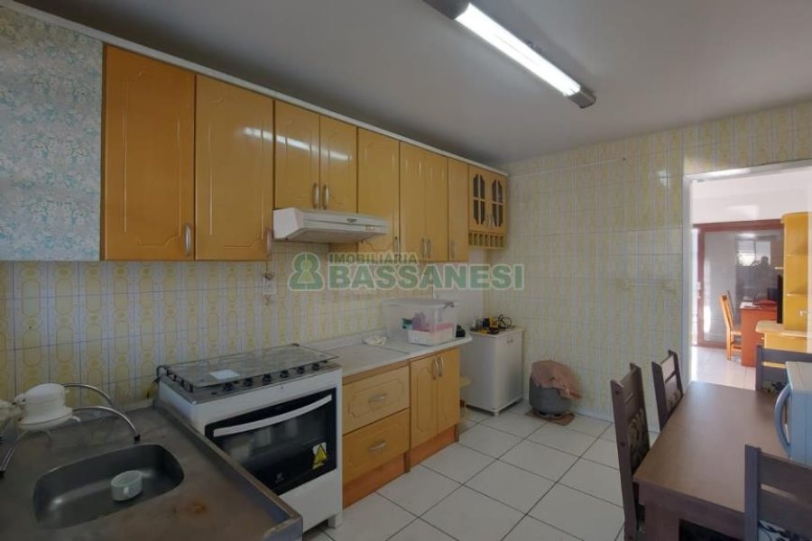 Apartamento com 89m², 3 dormitórios, 1 vaga, no bairro Pio X em Caxias do Sul para Comprar