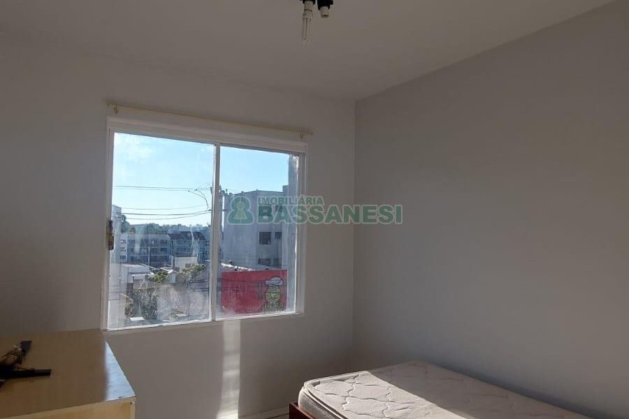 Apartamento com 89m², 3 dormitórios, 1 vaga, no bairro Pio X em Caxias do Sul para Comprar