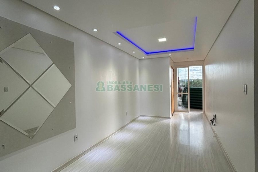 Apartamento com 86m², 2 dormitórios, 2 vagas, no bairro Diamantino em Caxias do Sul para Comprar