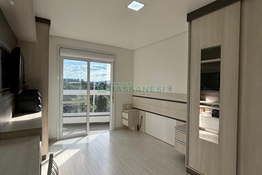 Apartamento com 86m², 2 dormitórios, 2 vagas, no bairro Diamantino em Caxias do Sul para Comprar