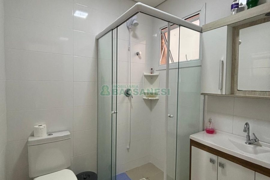 Apartamento com 86m², 2 dormitórios, 2 vagas, no bairro Diamantino em Caxias do Sul para Comprar