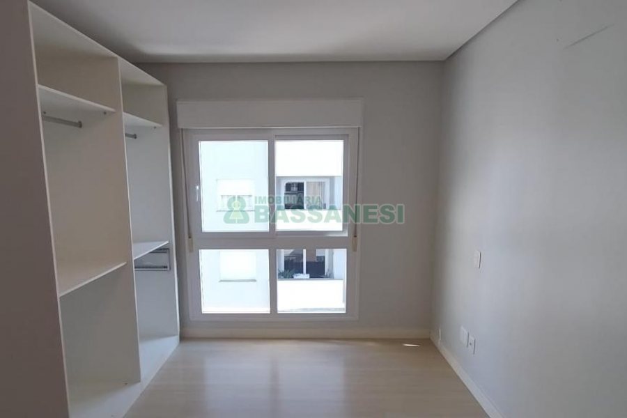 Apartamento com 100m², 2 dormitórios, 2 vagas, no bairro Panazzolo em Caxias do Sul para Alugar