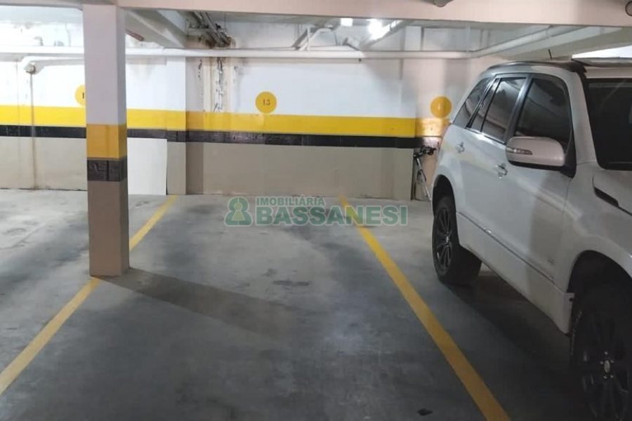 Apartamento com 100m², 2 dormitórios, 2 vagas, no bairro Panazzolo em Caxias do Sul para Alugar