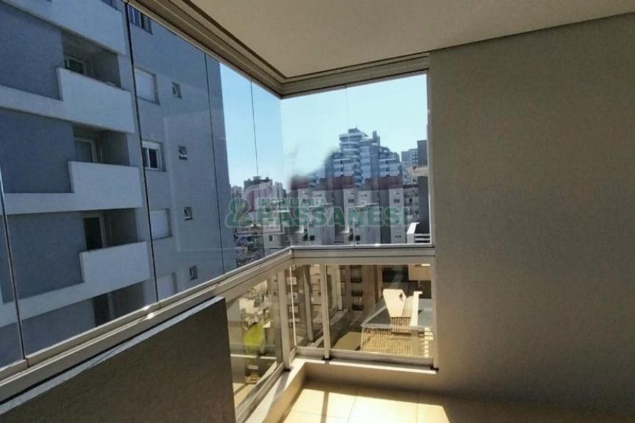 Apartamento com 100m², 2 dormitórios, 2 vagas, no bairro Panazzolo em Caxias do Sul para Alugar