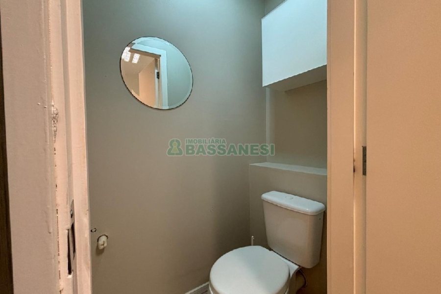 Sala Mobiliada com 62m², no bairro Centro em Caxias do Sul para Comprar