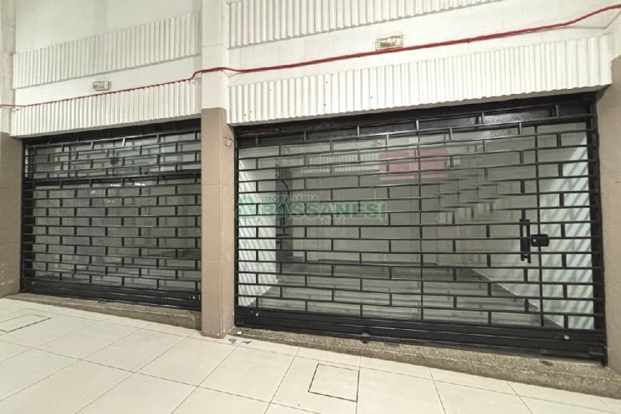 Loja com 60m², no bairro Centro em Caxias do Sul para Comprar