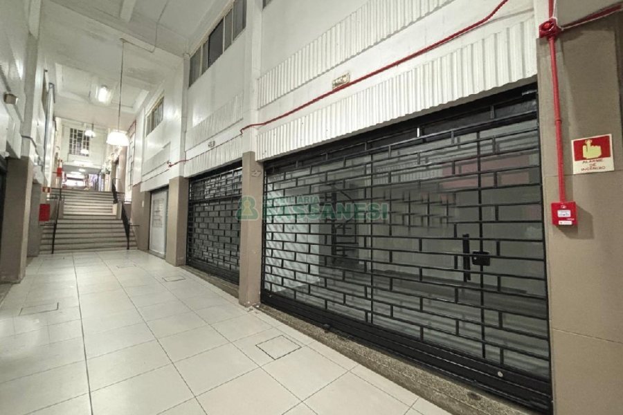 Loja com 60m², no bairro Centro em Caxias do Sul para Comprar