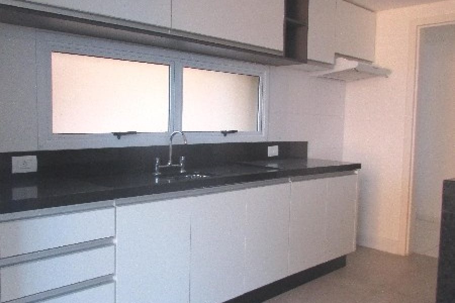 Apartamento com 140m², 3 dormitórios, 2 vagas, no bairro Cristo Redentor em Caxias do Sul para Comprar