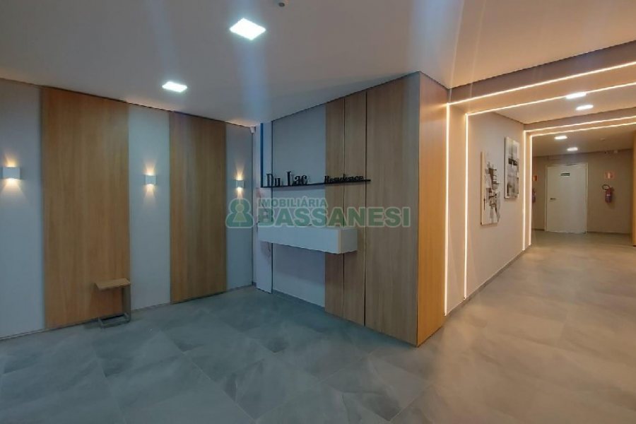 Apto Mobiliado com 42m², 1 dormitório, 1 vaga, no bairro Lourdes em Caxias do Sul para Alugar