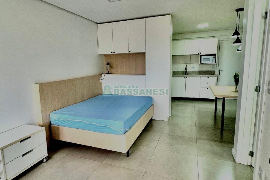 Apto Mobiliado com 42m², 1 dormitório, 1 vaga, no bairro Lourdes em Caxias do Sul para Alugar