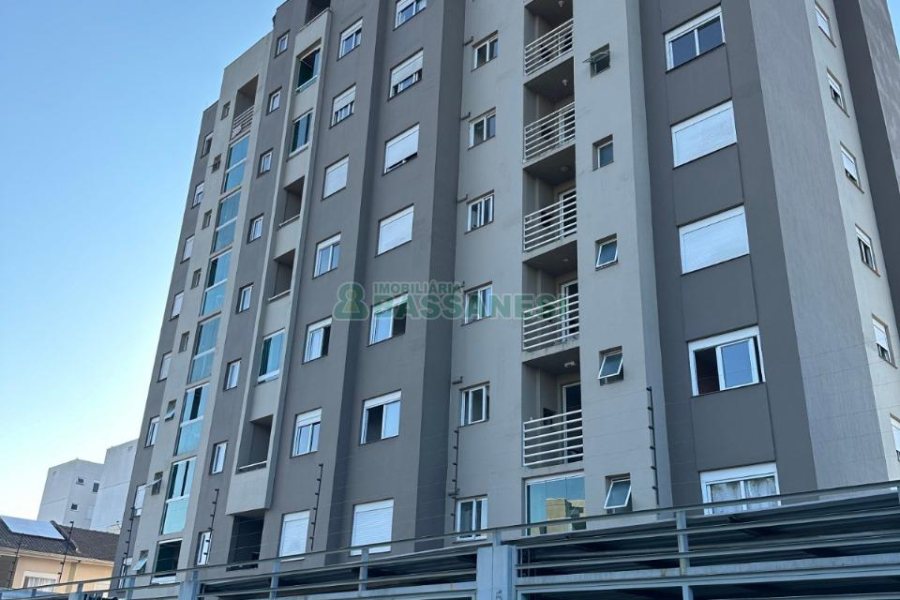Apartamento com 57m², 2 dormitórios, 1 vaga, no bairro Planalto em Caxias do Sul para Comprar