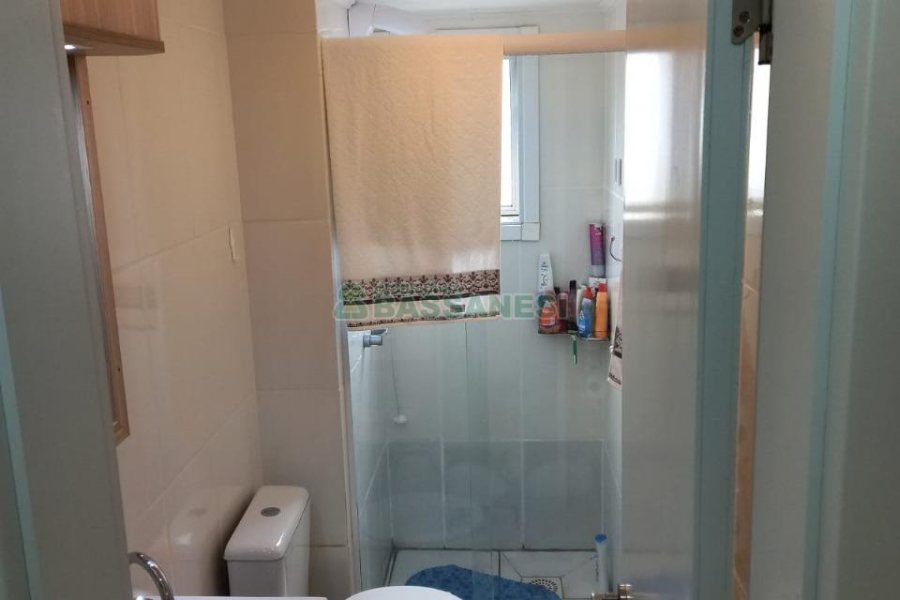 Apartamento com 57m², 2 dormitórios, 1 vaga, no bairro Planalto em Caxias do Sul para Comprar