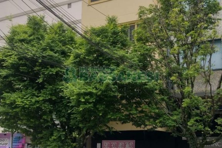 Predio com 409m², no bairro Centro em Caxias do Sul para Comprar