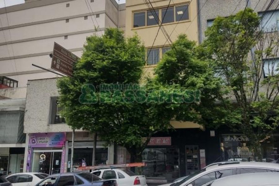 Predio com 409m², no bairro Centro em Caxias do Sul para Comprar